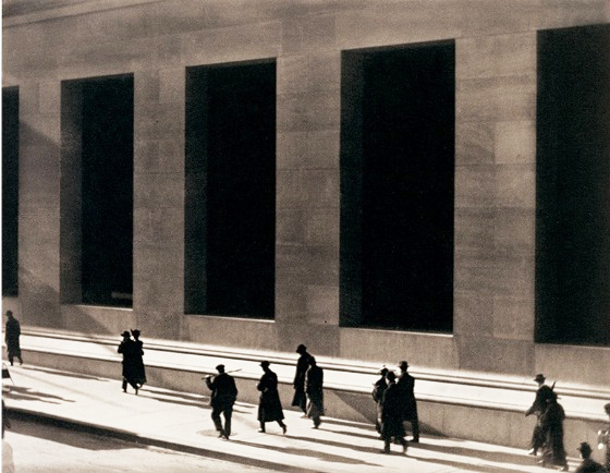 Photogramme de Manhatta, de Paul Strand et Charles Sheeler, 1921 (10 minutes)